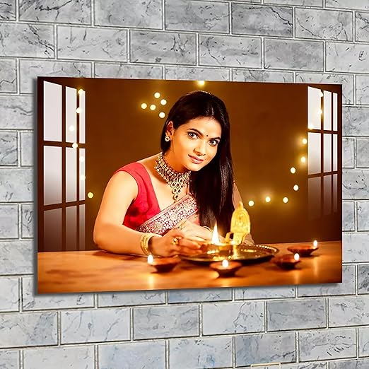 Customized Acrylic Photo Frame for Wall